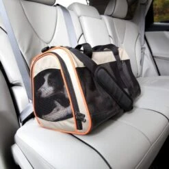 Kurgo Tragetasche Wander Carrier -ROYAL CANIN Verkaufsgeschäft 101c5e624d3077c9fc84b85d36dce31b90a505d8 1286389 6